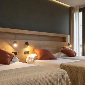fontanella-by-bcn-urban-rooms.topbarcelonahotels.com/