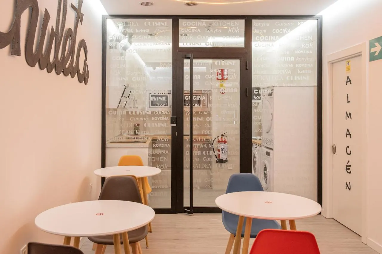 Bilbao Rooms & Kitchen Zorroza